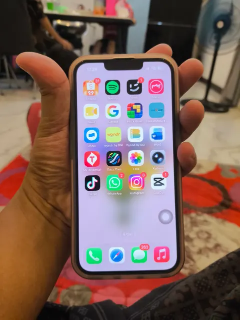 Jual HP Iphone 13